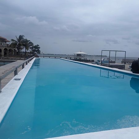 Coral View Beach Resort Utila Exterior foto