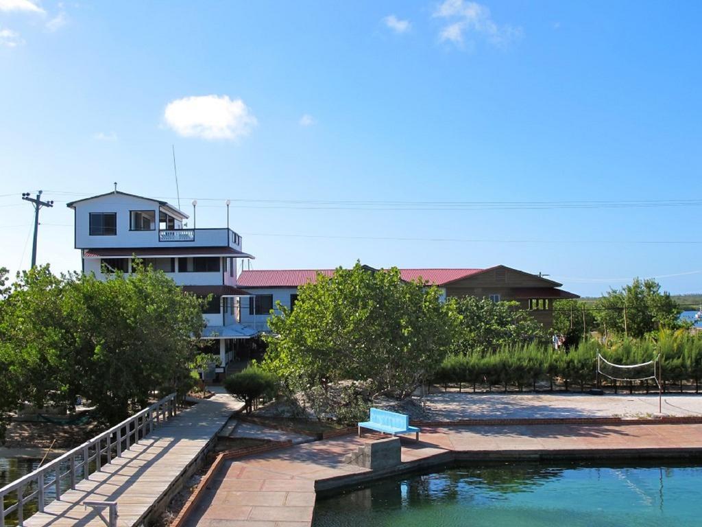 Coral View Beach Resort Utila Exterior foto
